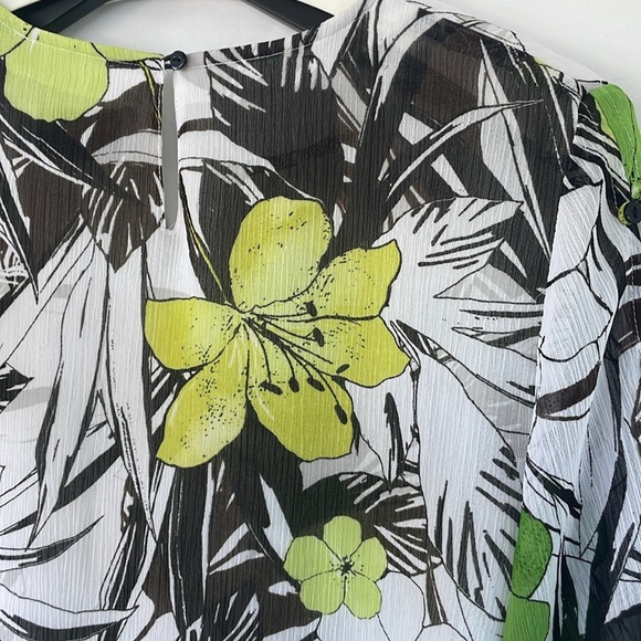 Alfred Dunner Sao Paolo Green and Black Floral Lined Blouse 8P - Picture 10 of 15